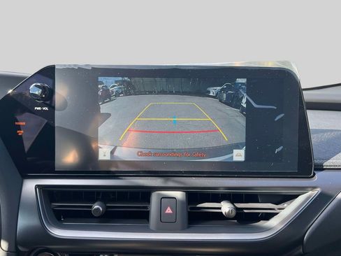 New 2026 Lexus UX 300h AWD image 28