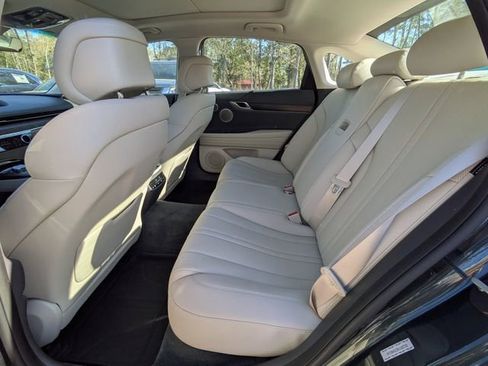 Used 2023 Genesis G80 2.5T w/ Advanced Package RWD image 13