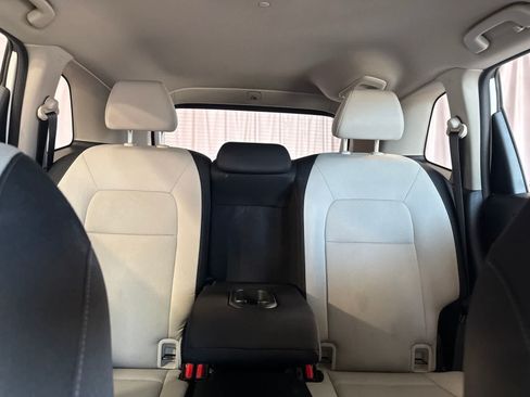 Used 2024 Honda CR-V LX image 18