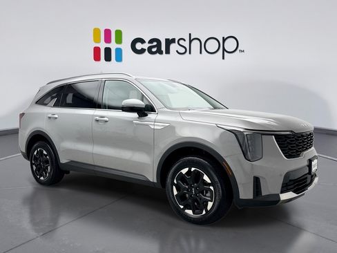 Used 2024 Kia Sorento S w/ Panoramic Sunroof Package AWD/4WD image 7