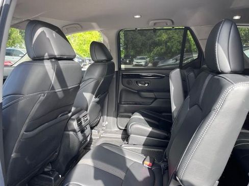 Used 2024 Honda Pilot EX-L image 7