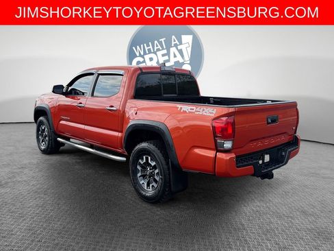 Used 2016 Toyota Tacoma TRD Off-Road AWD/4WD image 6