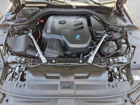 Used 2026 BMW 530i w/ M Sport Package RWD image 24