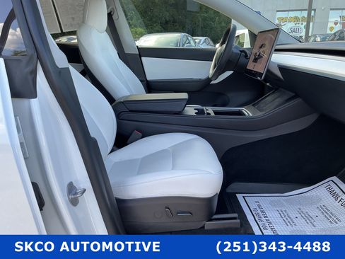 Used 2022 Tesla Model Y Performance AWD/4WD image 13