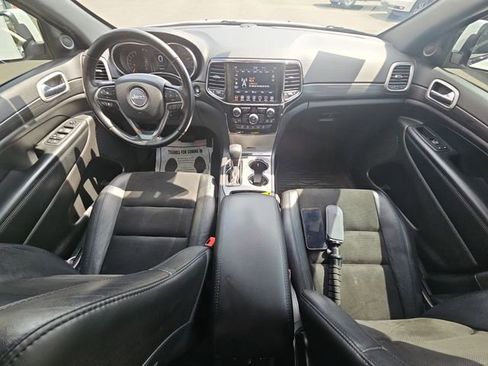 Used 2021 Jeep Grand Cherokee Laredo X AWD/4WD image 22