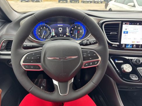 New 2026 Chrysler Pacifica Pinnacle image 14