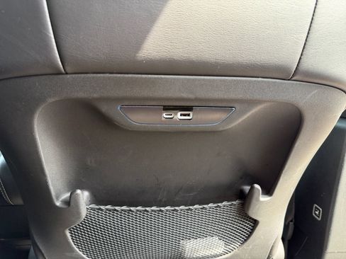 Used 2026 Chrysler Pacifica Limited FWD image 19
