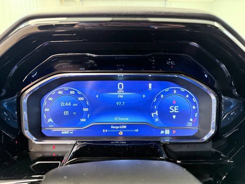 Used 2024 Chevrolet Silverado 1500 High Country w/ High Country Premium Package AWD/4WD image 42