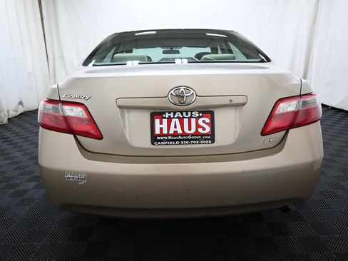 Used 2008 Toyota Camry LE FWD image 12