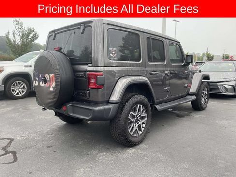 Used 2025 Jeep Wrangler Unlimited Sahara w/ Safety Group AWD/4WD image 9