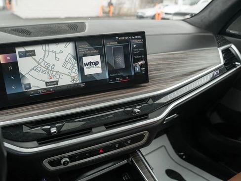 Used 2023 BMW X7 xDrive40i w/ Executive Package image 32