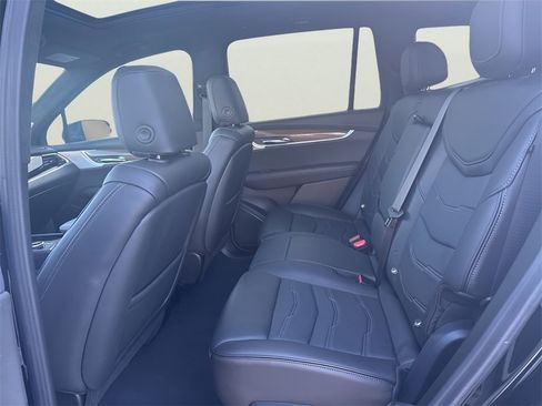 Certified 2024 Cadillac XT6 Sport w/ Platinum Package image 18