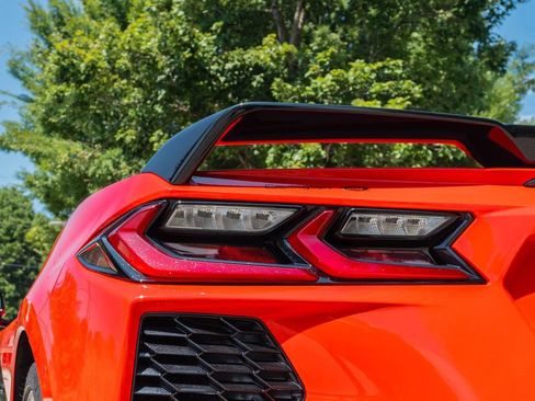 Used 2021 Chevrolet Corvette Stingray Preferred Cpe w/ Z51 Performance Package RWD image 9