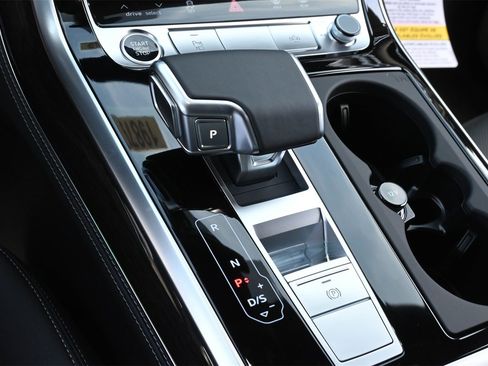 New 2026 Audi Q8 Premium Plus image 12