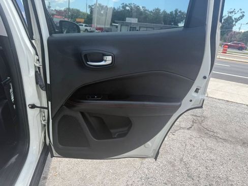 Used 2021 Jeep Compass Trailhawk AWD/4WD image 24