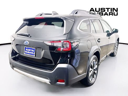 Used 2024 Subaru Outback Limited AWD/4WD image 7