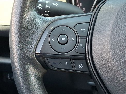 Used 2024 Toyota RAV4 XLE AWD/4WD image 22