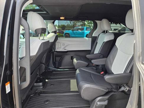 Certified 2026 Toyota Sienna XSE AWD/4WD image 16