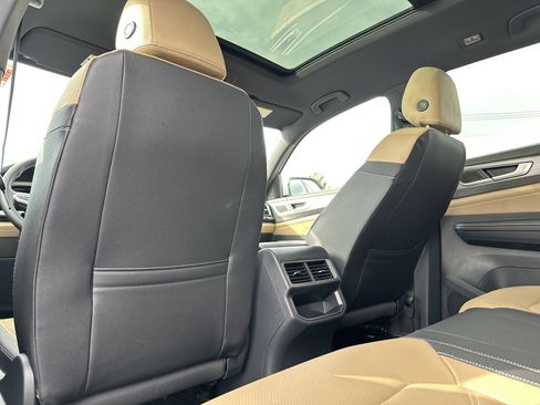 New 2026 Volkswagen Atlas Cross Sport SE image 27