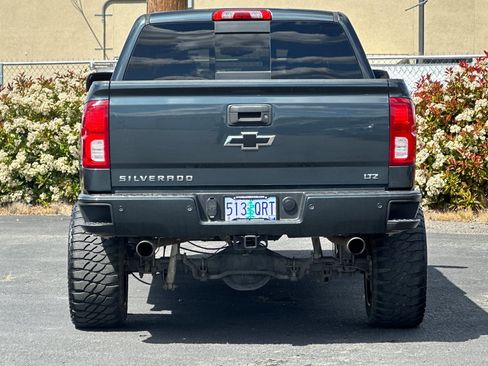 Used 2017 Chevrolet Silverado 1500 LTZ Z71 w/ LTZ Plus Package AWD/4WD image 5