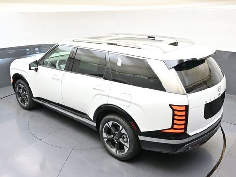 Certified 2026 Hyundai Palisade Limited image 38
