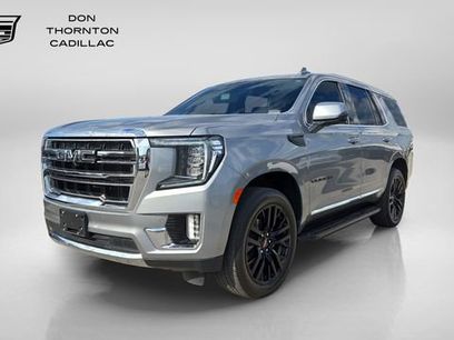 Used 2023 GMC Yukon SLT w/ SLT Premium Package