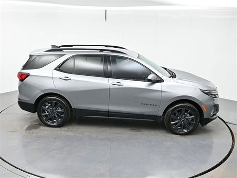 Used 2023 Chevrolet Equinox RS image 41