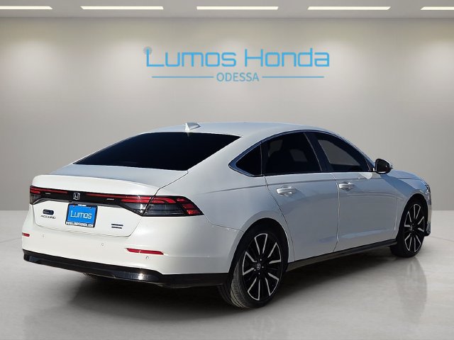 Used 2024 Honda Accord Touring image 5