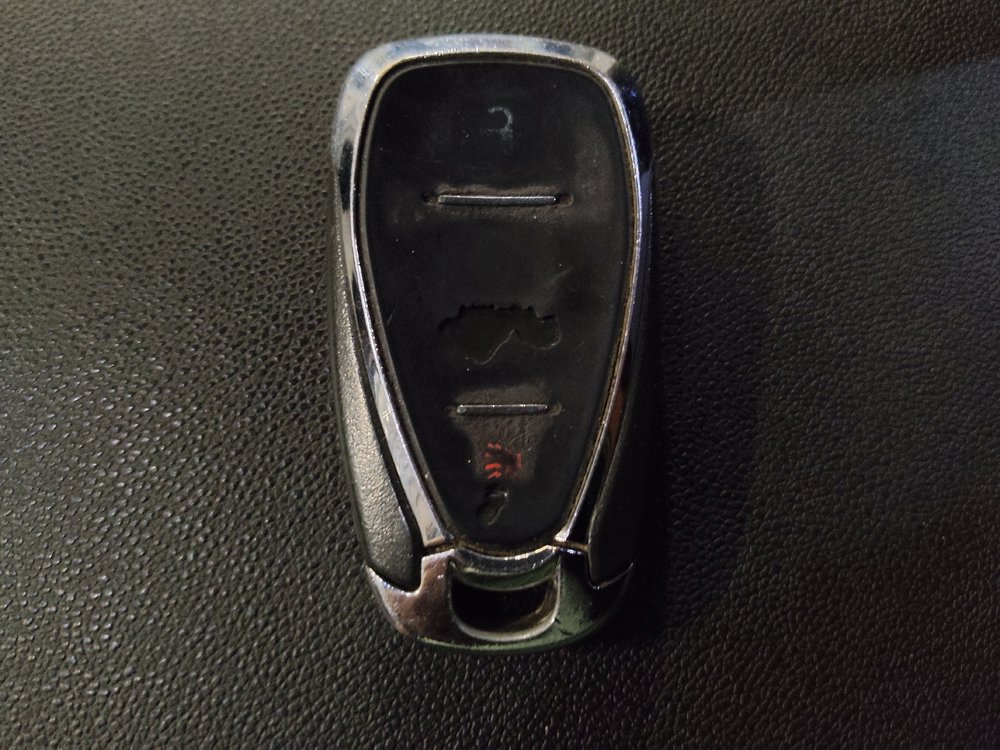 Used 2020 Chevrolet Equinox LS w/ LPO, Cargo Package FWD image 32
