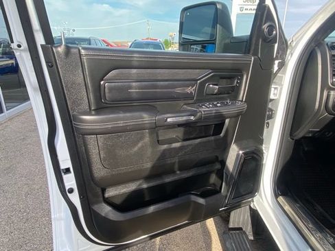 Used 2024 RAM 2500 Limited AWD/4WD image 10