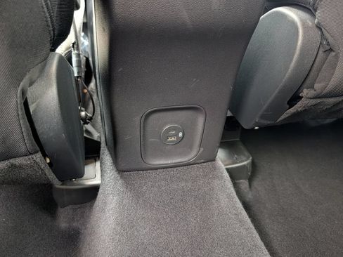 Used 2021 Ford Escape SE AWD/4WD image 19