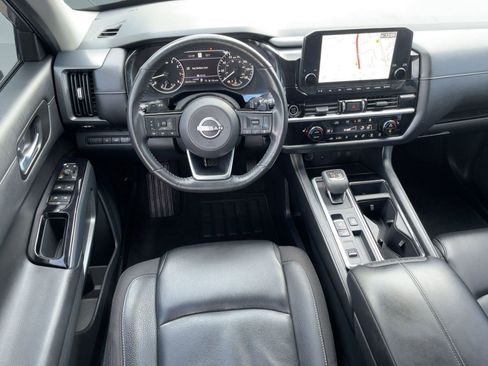 Used 2023 Nissan Pathfinder SL w/ Lighting Package (N92) image 26