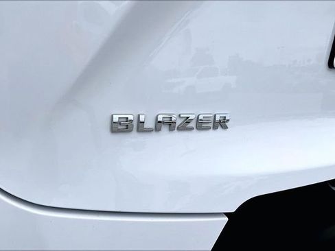 Used 2023 Chevrolet Blazer LT image 25