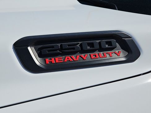 Used 2025 RAM 2500 Big Horn AWD/4WD image 6