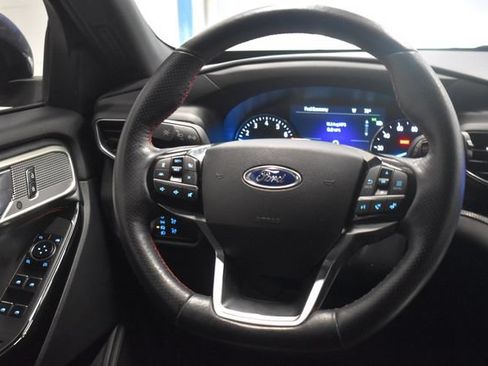 Used 2023 Ford Explorer ST-Line w/ Class IV Trailer Tow Package AWD/4WD image 24