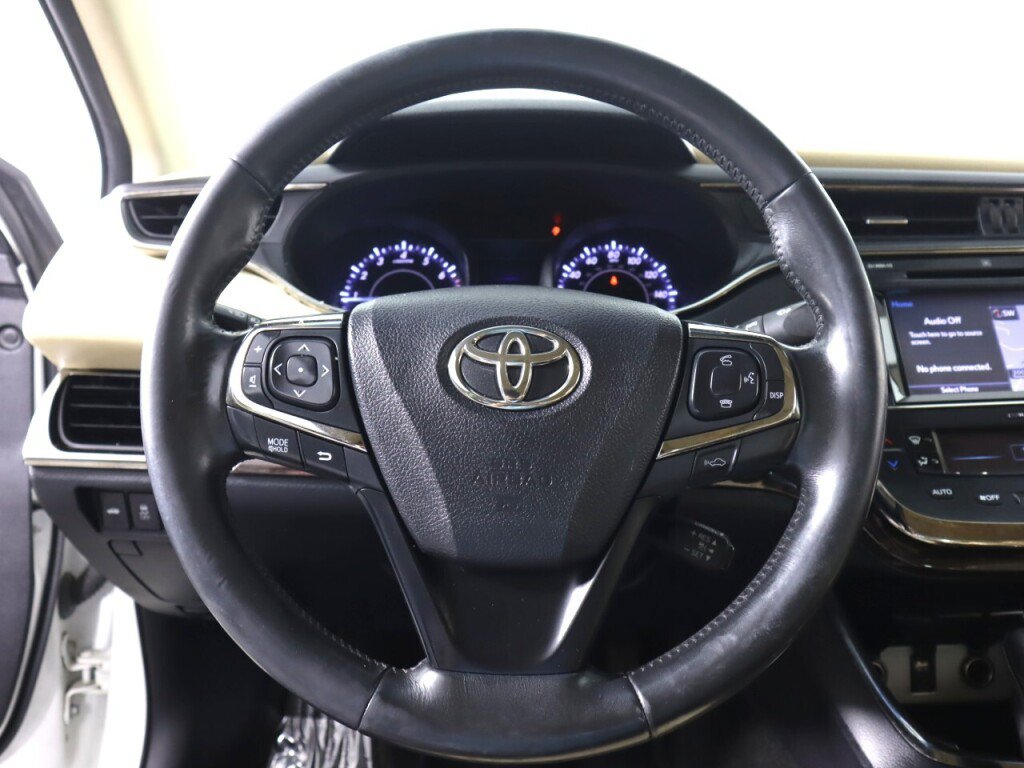Used 2015 Toyota Avalon Limited FWD image 11