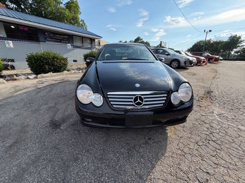 Used 2002 Mercedes-Benz C 230 Coupe image 2