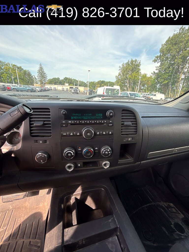 Used 2011 Chevrolet Silverado 1500 LT AWD/4WD image 14