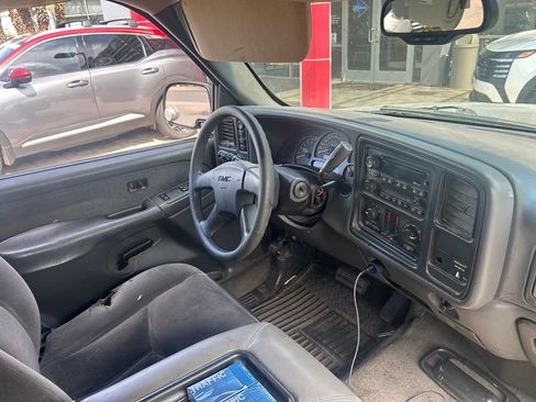 Used 2003 GMC Sierra 1500 SLE w/ Off-Road Package AWD/4WD image 3