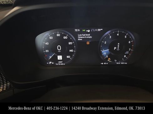 Used 2021 Volvo XC40 T5 R-Design w/ Advanced Package AWD/4WD image 9