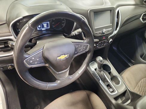 Used 2018 Chevrolet Equinox LT FWD image 6