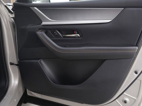 Certified 2024 MAZDA CX-90 Plug-In Hybrid w/ Preferred image 9