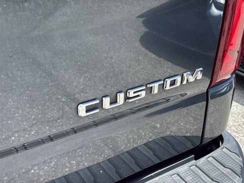 Used 2020 Chevrolet Silverado 1500 Custom w/ Custom Value Package RWD image 8