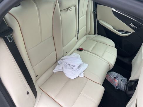 Used 2017 Chevrolet Impala Premier w/ Enhanced Convenience Package image 4