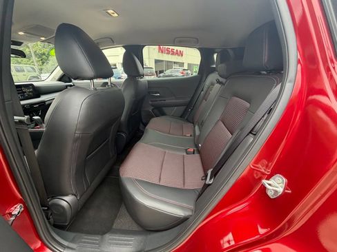 Used 2025 Nissan Kicks SR AWD/4WD image 8