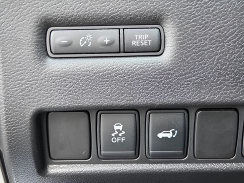 Used 2016 Nissan Murano SL FWD image 12