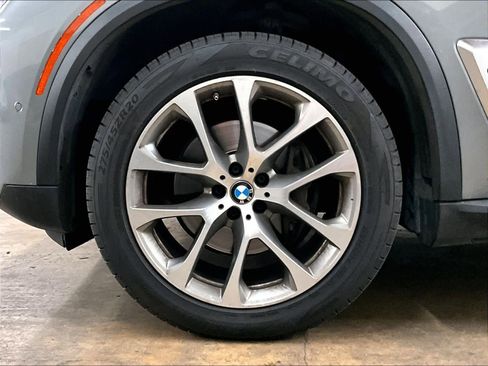 Used 2024 BMW X5 xDrive40i AWD/4WD image 11