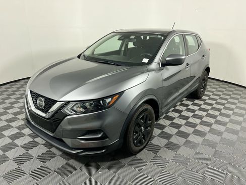 Used 2020 Nissan Rogue Sport S image 7