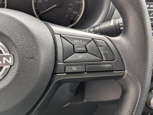 Used 2025 Nissan Kicks Play S FWD image 17