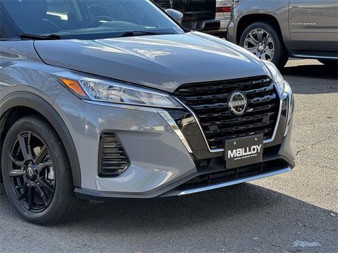 Used 2024 Nissan Kicks SV image 5